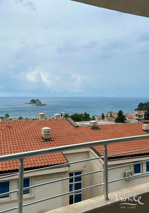 Sale, one bedroom apartment, 85m², Petrovac, Budva