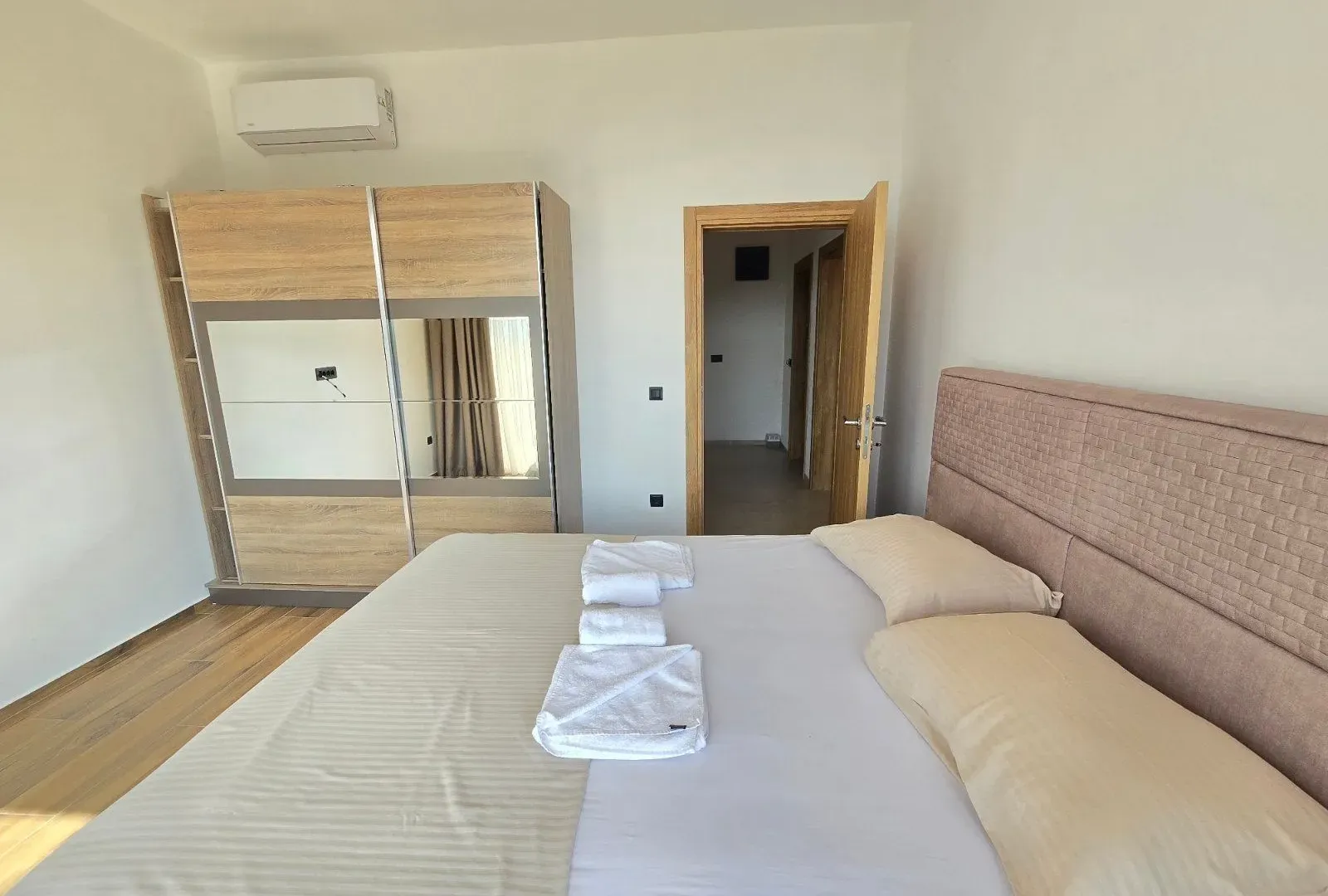 Rent, house, 250m², Višnjevo, Kotor