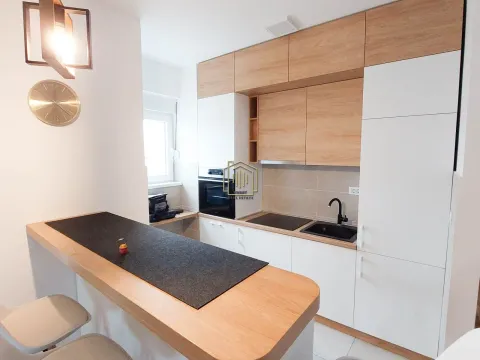 Izdavanje, dvosoban stan, 64m², City Kvart, Podgorica - image 4