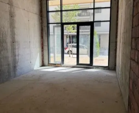 Izdavanje, poslovni prostor, 36m², New City, Podgorica - image 5