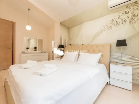 Sale, house, 300m², Sveti Stasije, Kotor - image 2