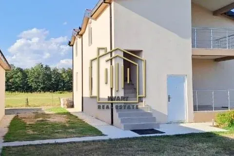 Izdavanje, dvosoban stan, 80m², Donja Gorica, Podgorica - image 2
