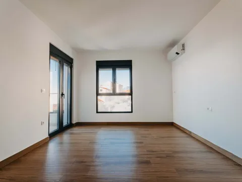 Izdavanje, ugostiteljski objekat, 1600m², Budva, Crna Gora - image 18