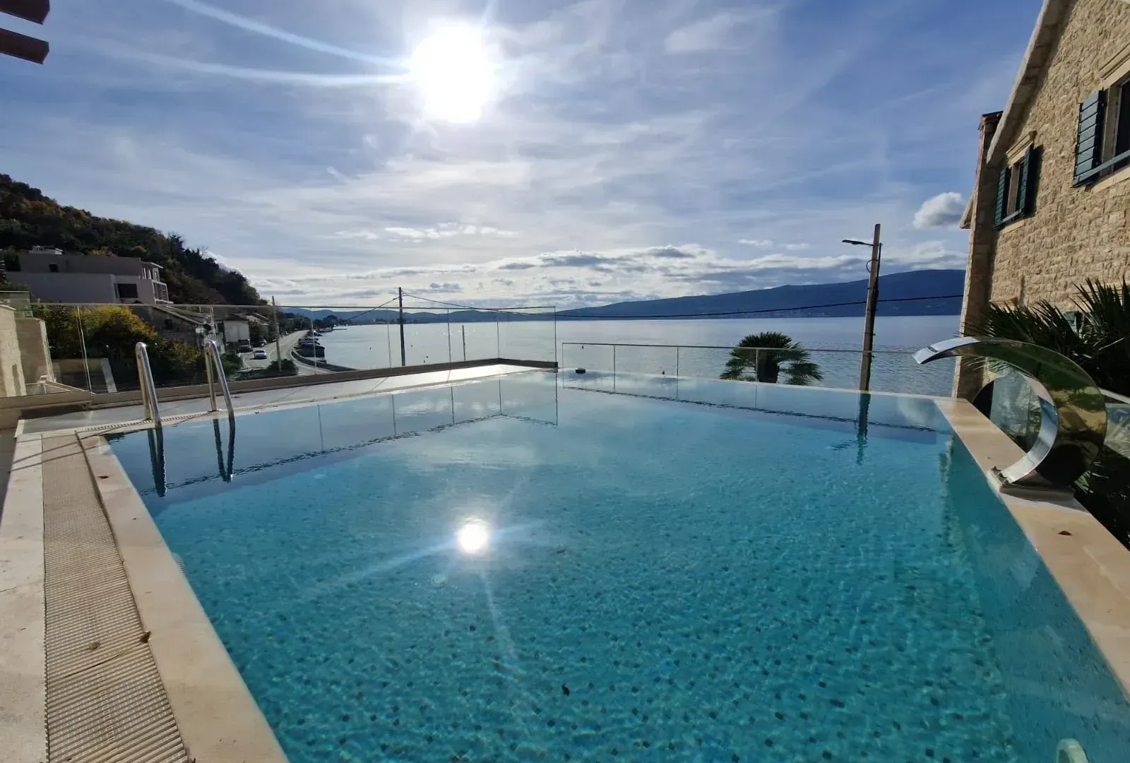 Rent, house, 400m², Tivat, Crna Gora