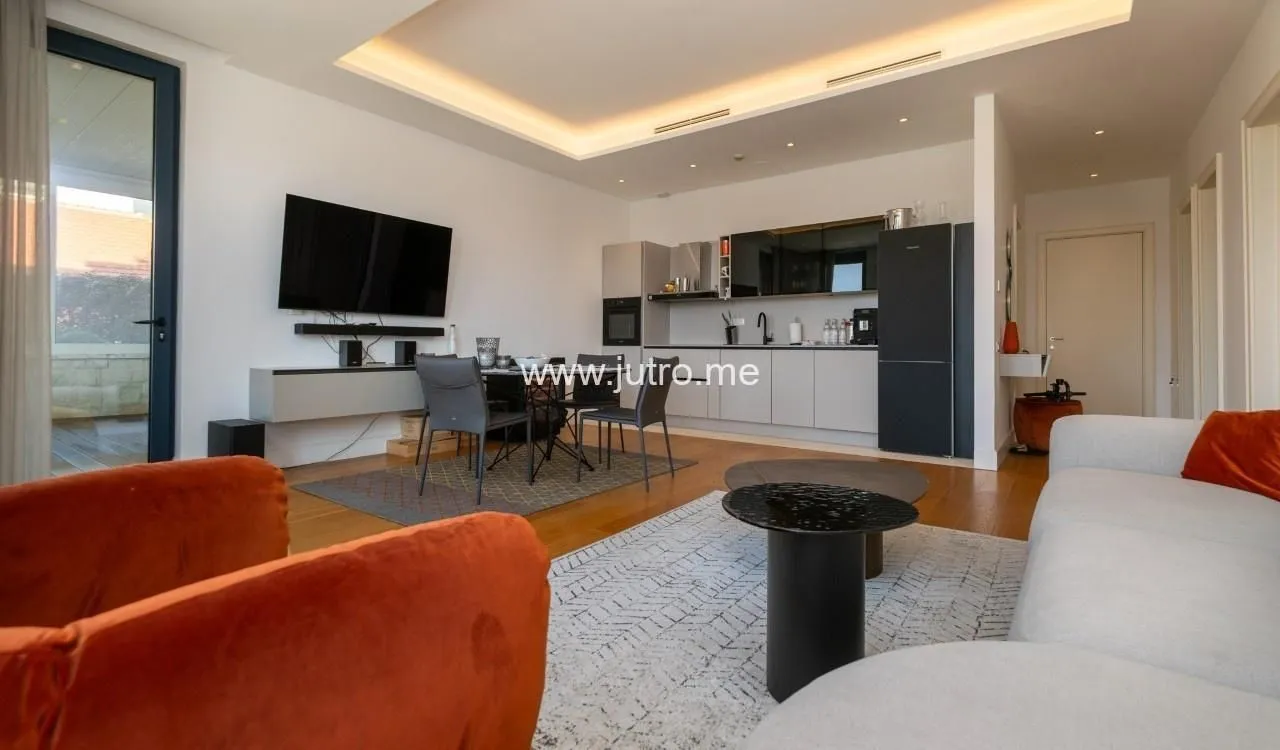 Prodaja, dvosoban stan, 103m², Tivat, Crna Gora