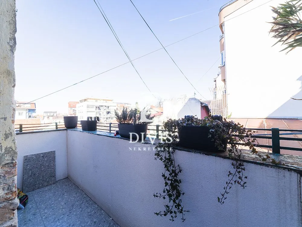 Sale, four bedroom apartment, 130m², Hadzipopovac, Palilula Sve Podlokacije