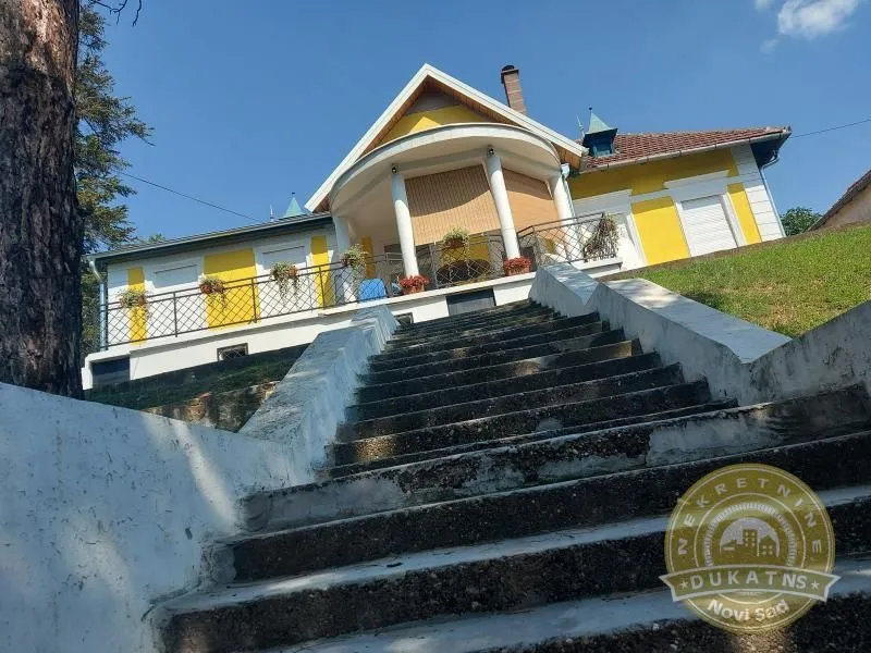 Prodaja, kuća, 187m², Sremska Kamenica, Petrovaradin