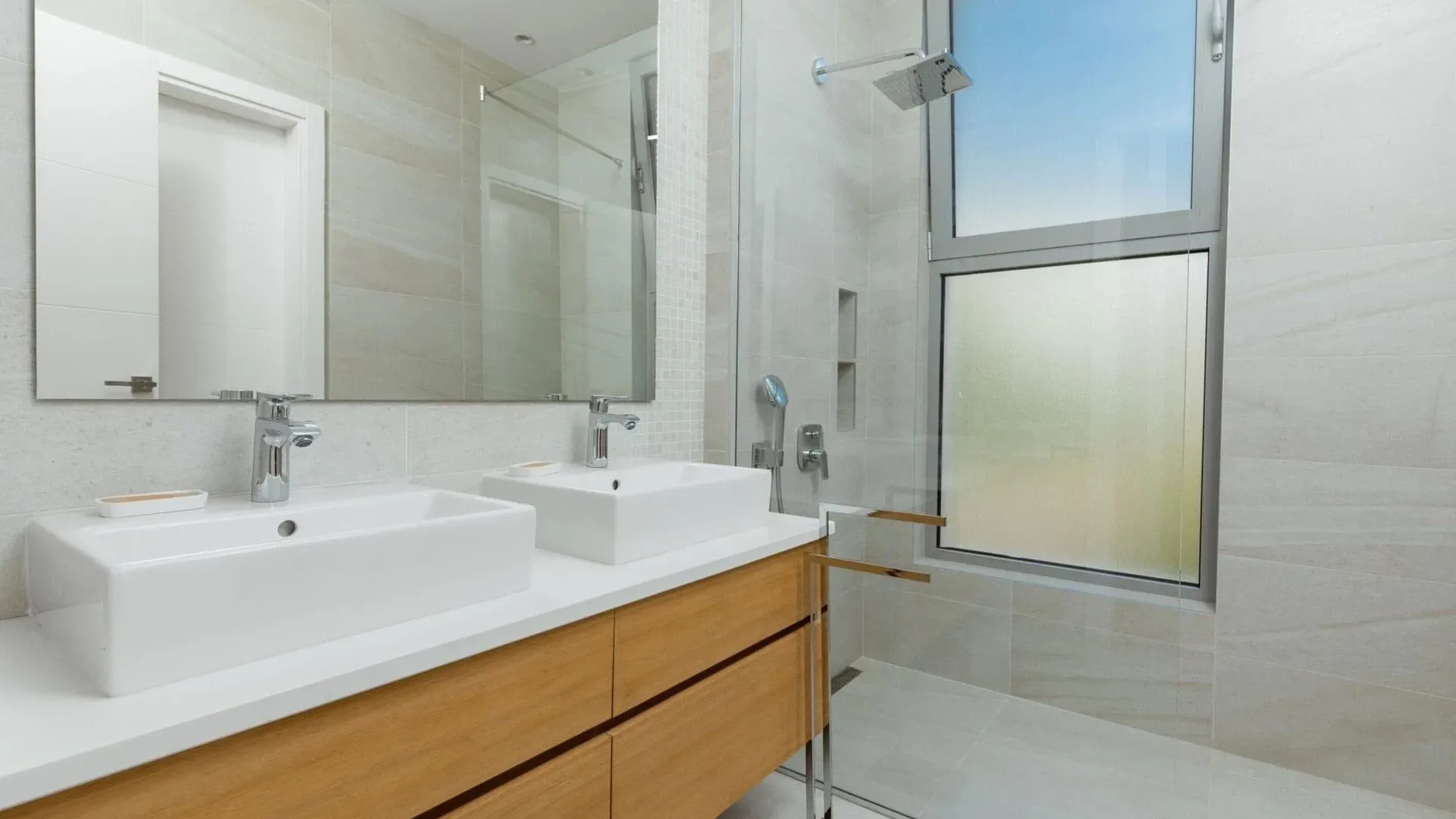 Rent, house, 273m², Marići, Tivat