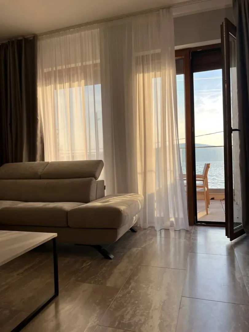 Prodaja, jednosoban stan, 64m², Donja Lastva, Tivat