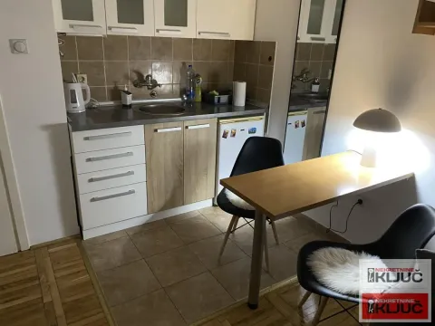 Izdavanje, garsonjera, 26m², Grbavica, Novi Sad Sve Podlokacije - image 2
