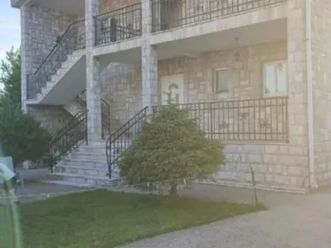 Rent, three bedroom apartment, 130m², Donja Gorica, Podgorica - image 2