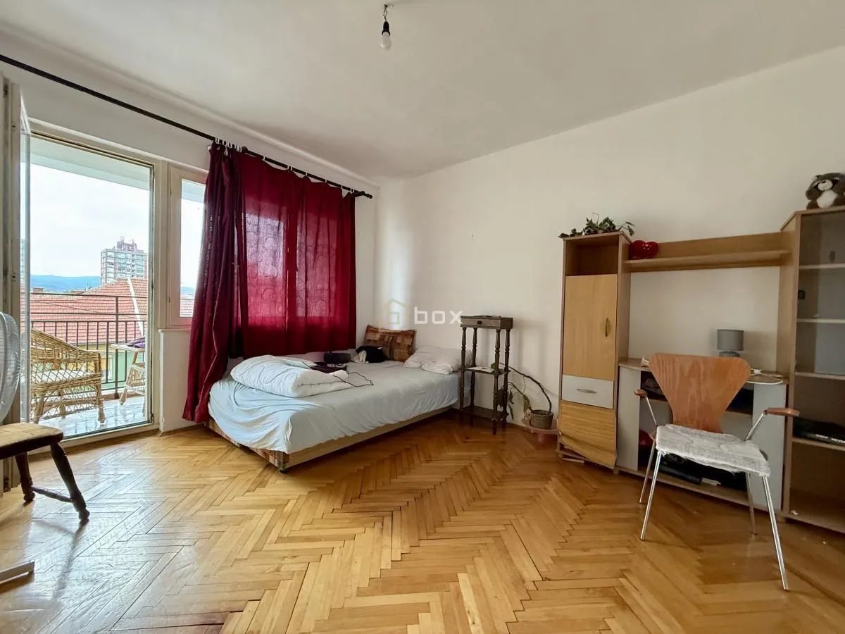 Prodaja, trosoban stan, 95m², Pantelej, Niš