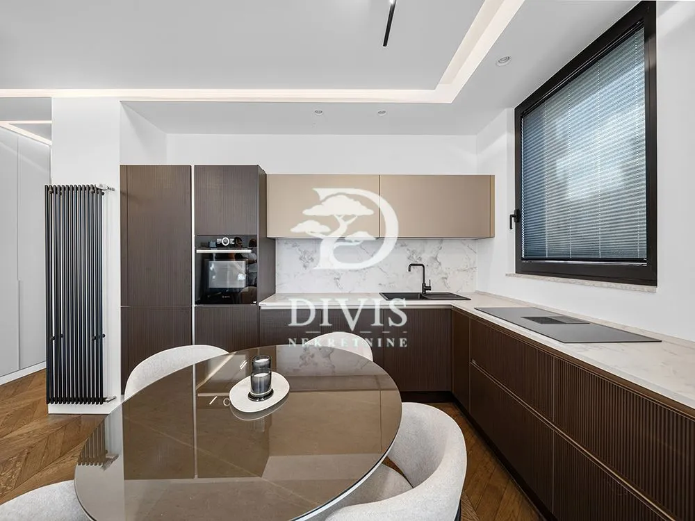 Prodaja, trosoban stan, 82m², Savski Venac, Beograd