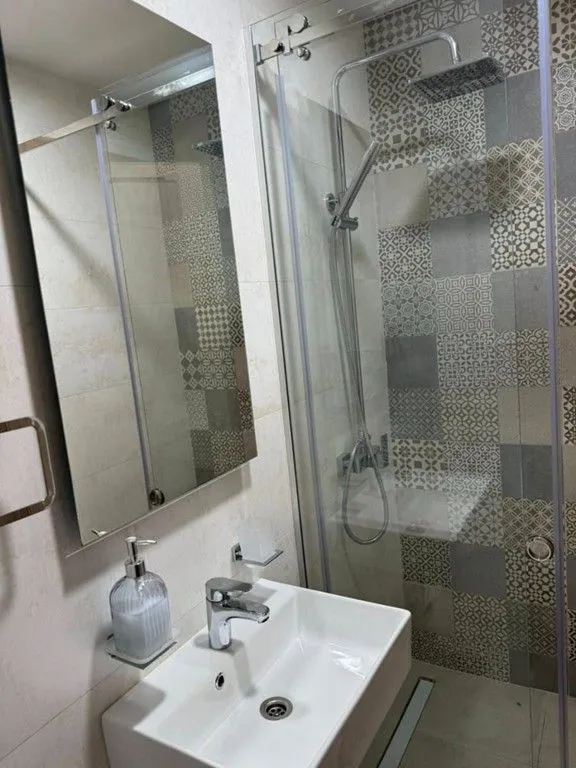 Rent, office space, 70m², Master Kvart, Podgorica