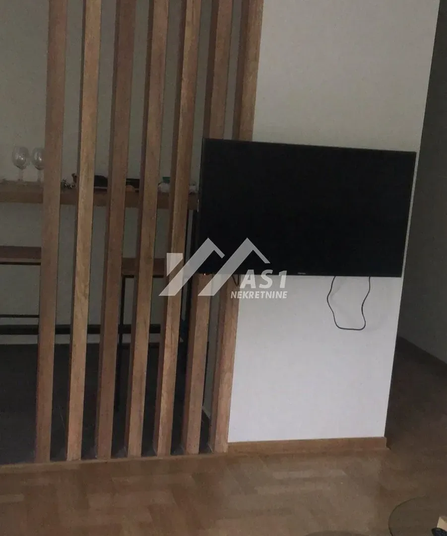 Izdavanje, jednosoban stan, 33m², Liman 1, Novi Sad Sve Podlokacije