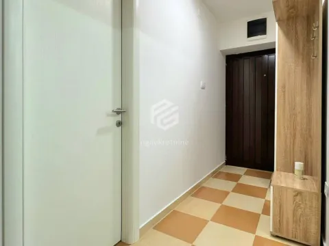 Izdavanje, kuća, 65m², Momišići, Podgorica - image 8