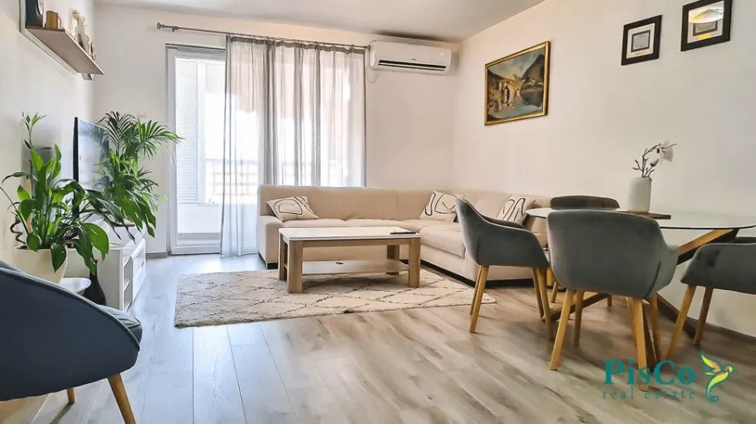 Prodaja, dvosoban stan, 72m², Gintaš, Podgorica