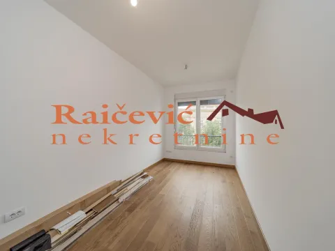 Sale, three bedroom apartment, 92m², Vračar Sve Podlokacije, Beograd - image 12