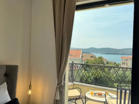 Izdavanje, jednosoban stan, 59m², Tivat, Crna Gora - image 11