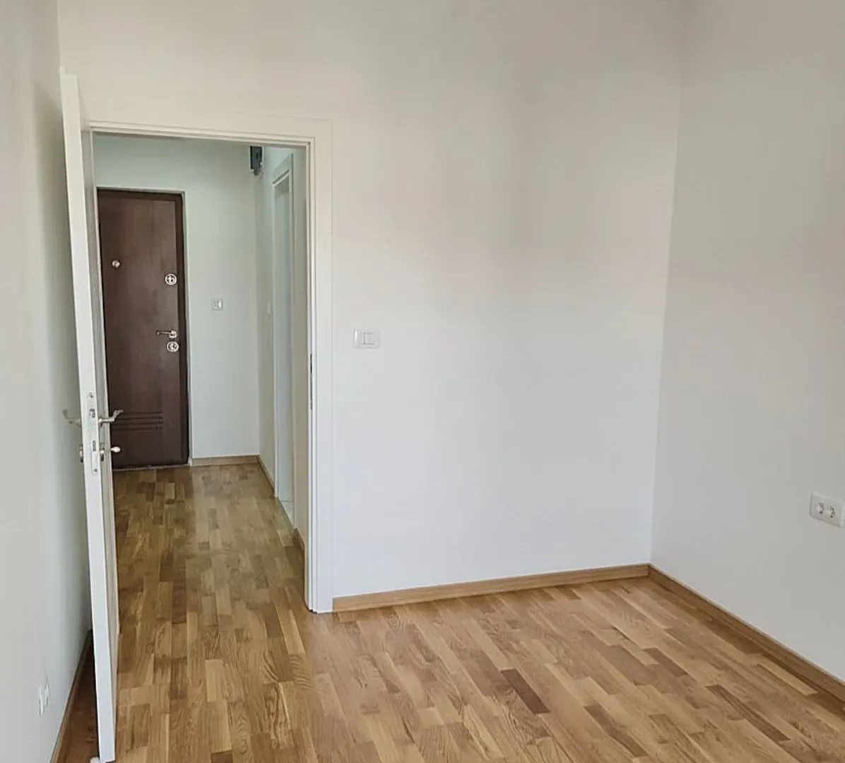 Izdavanje, jednosoban stan, 44m², Zagorič, Podgorica