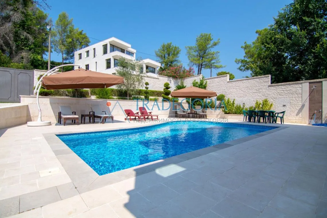Prodaja, kuća, 267m², Tivat, Crna Gora