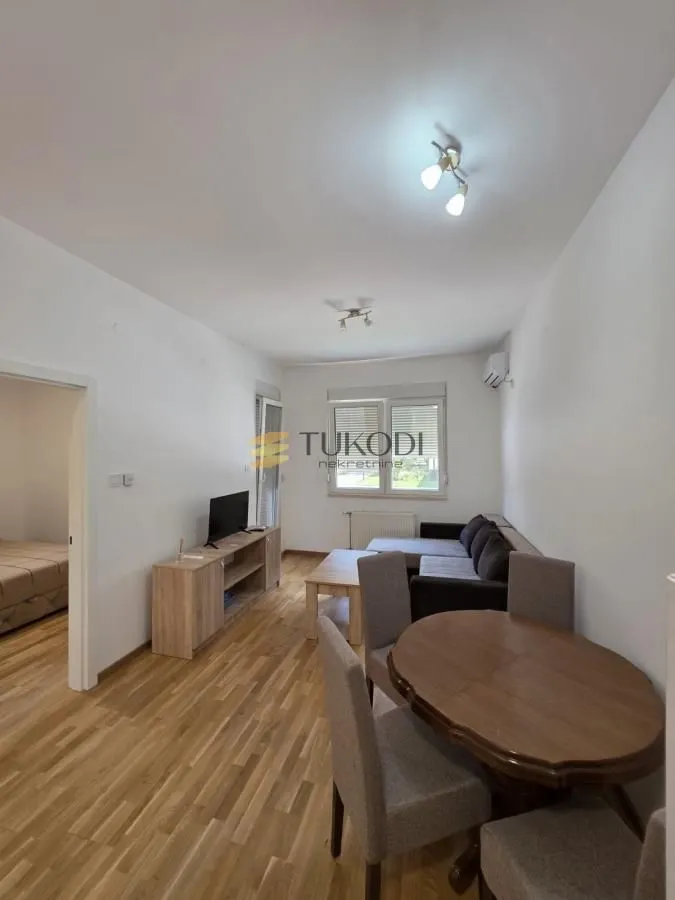 Izdavanje, jednosoban stan, 41m², Avijatičarsko naselje, Novi Sad Sve Podlokacije