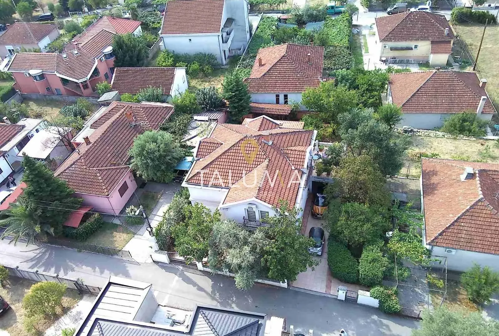 Sale, house, 300m², Ibričevina, Podgorica