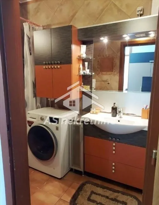 Rent, four bedroom apartment, 115m², Hala Pionir, Palilula Sve Podlokacije