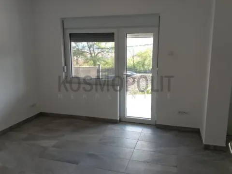 Izdavanje, kuća, 250m², Mali Mokri Lug, Zvezdara Sve Podlokacije - image 8