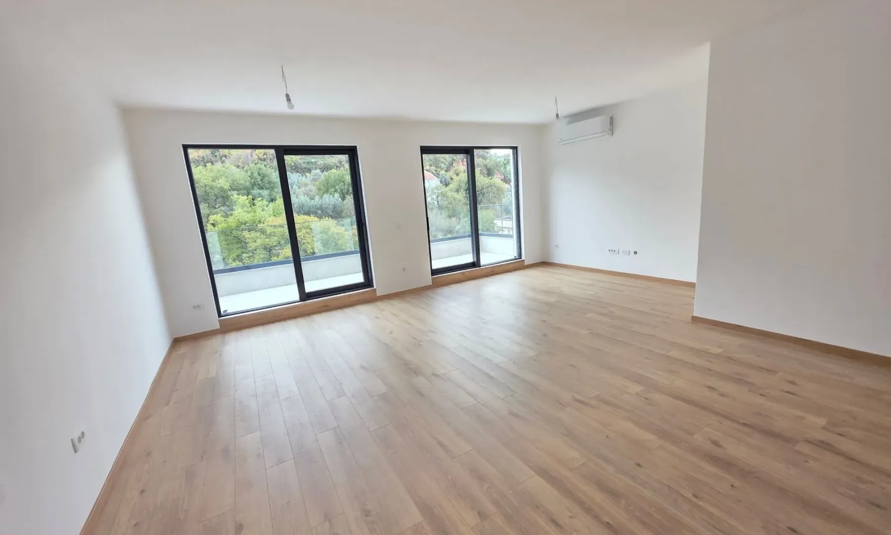 Sale, two bedroom apartment, 114m², Kamenovo, Budva