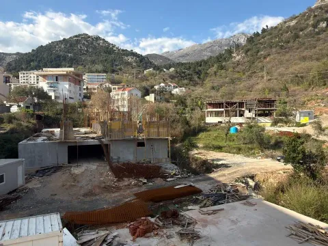 Sale, studio apartment, 25m², Lazi, Budva - image 2