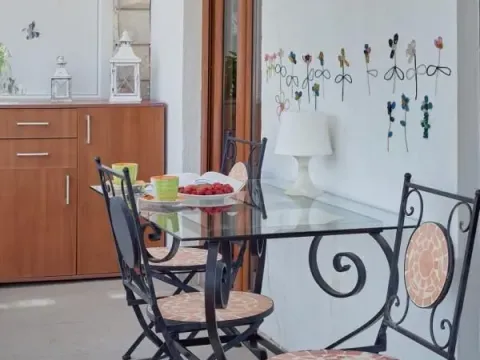 Prodaja, dvosoban stan, 51m², Prčanj, Kotor - image 4