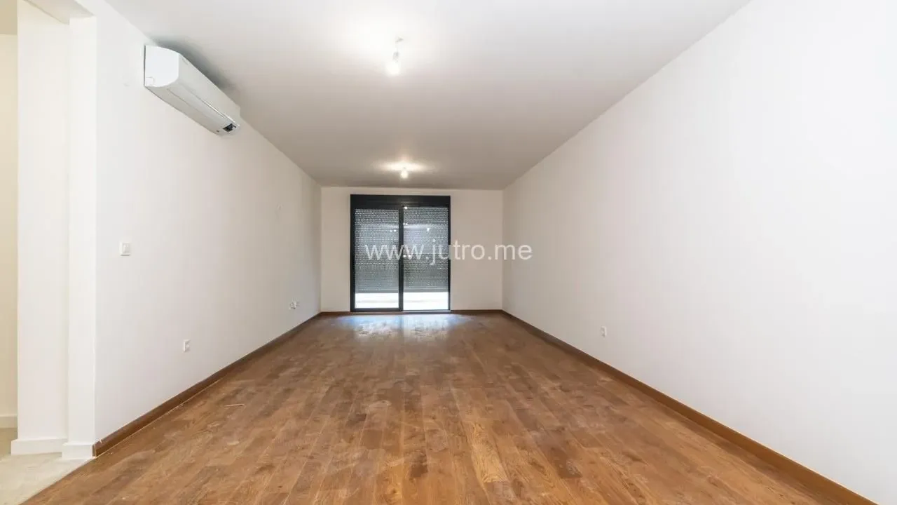 Izdavanje, garsonjera, Tološka šuma, Podgorica