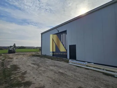 Izdavanje, poslovni prostor, 250m², Novi Sad, Srbija - image 4