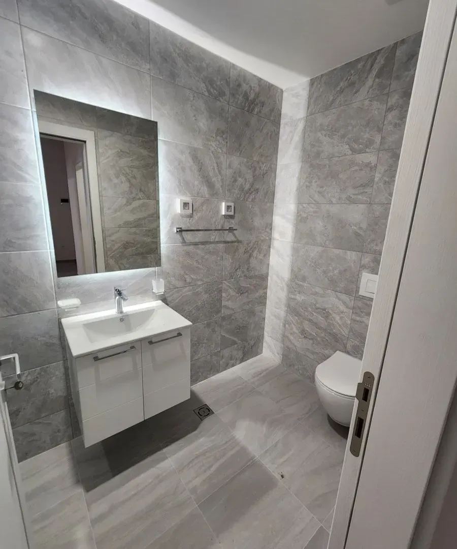 Prodaja, dvosoban stan, 80m², Stari Aerodrom, Podgorica