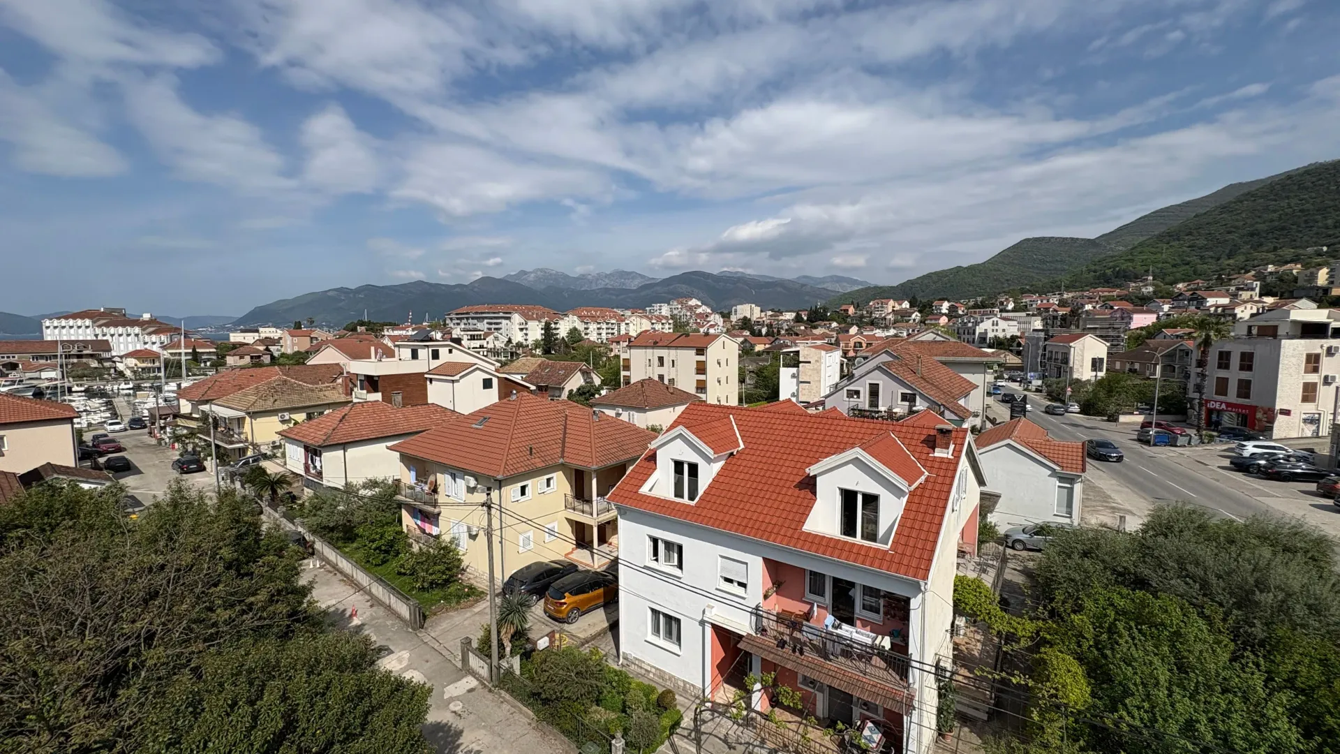 Rent, one bedroom apartment, 50m², Kalimanj, Tivat