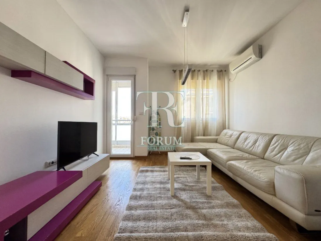 Rent, one bedroom apartment, 45m², City Kvart, Podgorica