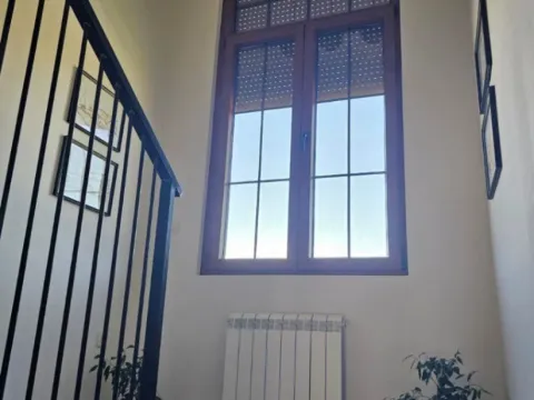 Prodaja, kuća, 212m², Tološi, Podgorica - image 2