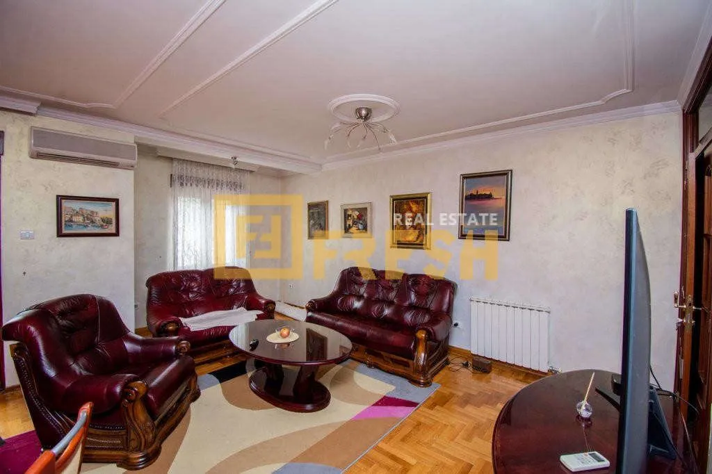 Rent, two bedroom apartment, 100m², Centar, Podgorica