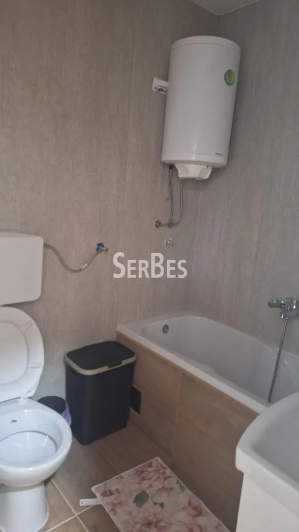 Izdavanje, jednosoban stan, 34m², Sajam, Novi Sad Sve Podlokacije