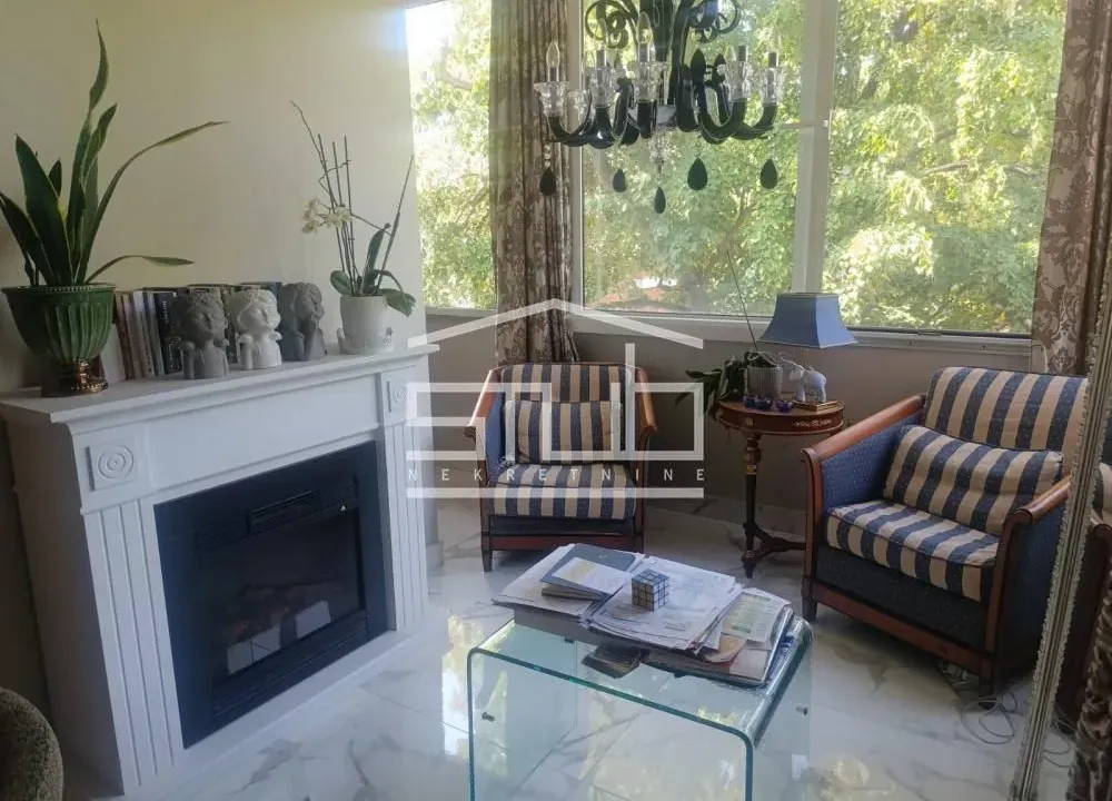 Izdavanje, stan, 158m², Senjak, Beograd