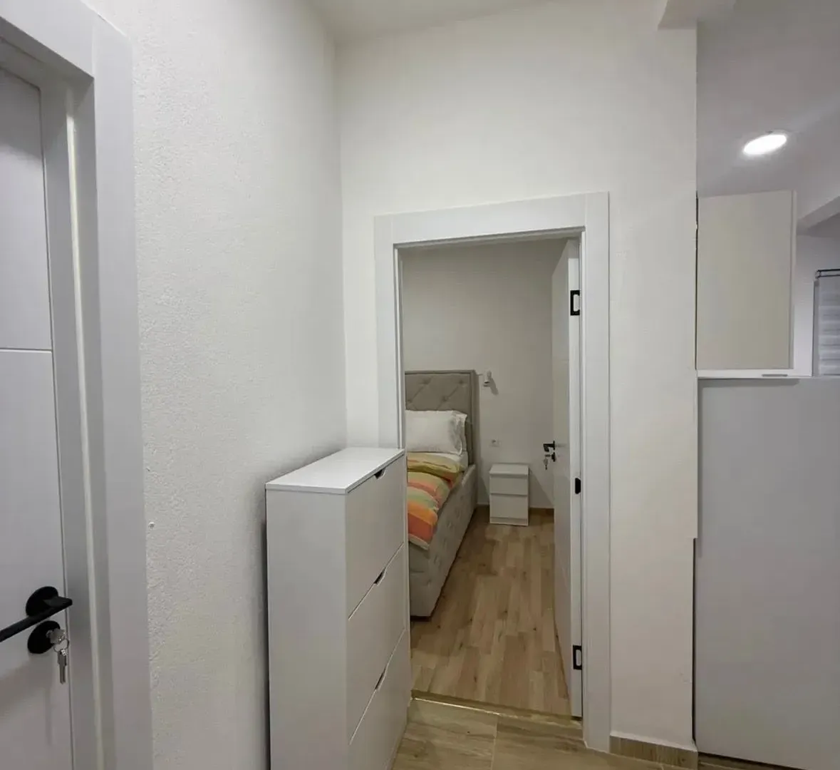 Izdavanje, jednosoban stan, 55m², Gradiošnica, Tivat