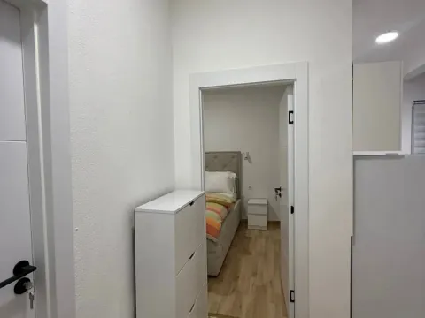 Izdavanje, jednosoban stan, 55m², Gradiošnica, Tivat - image 7