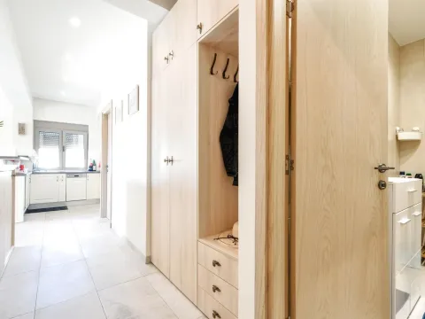 Sale, one bedroom apartment, 57m², Tivat, Crna Gora - image 7