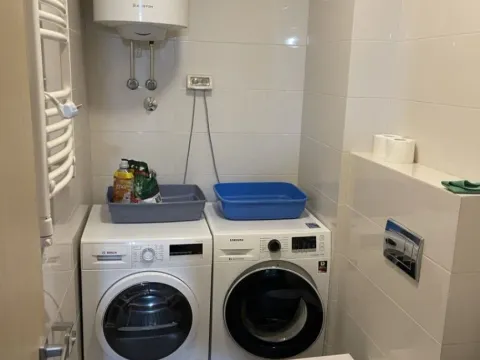 Izdavanje, trosoban stan, 100m², City Kvart, Podgorica - image 8