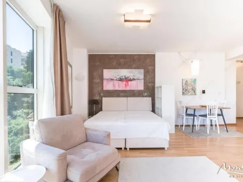 Prodaja, dvosoban stan, 75m², Budva, Crna Gora - image 20
