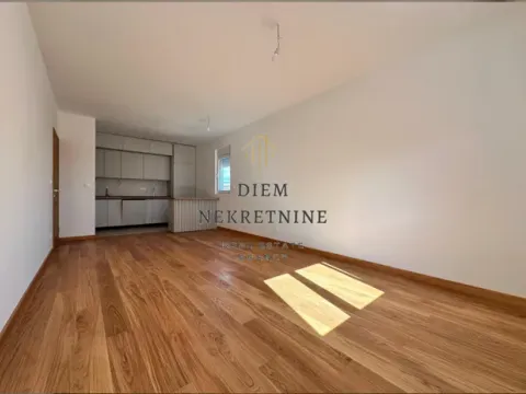 Izdavanje, dvosoban stan, 71m², New City, Podgorica - image 3