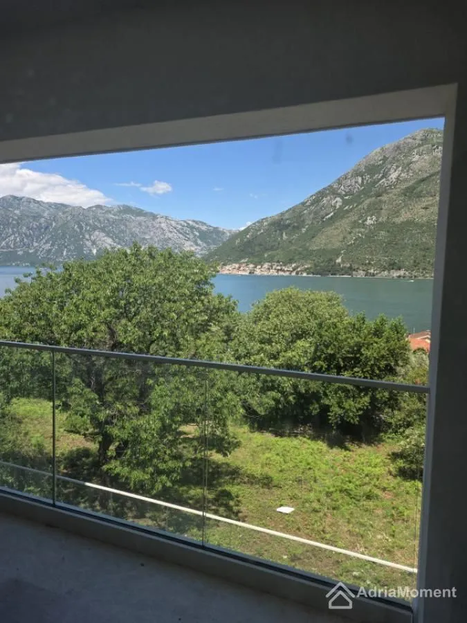 Prodaja, jednosoban stan, 55m², Stoliv, Kotor