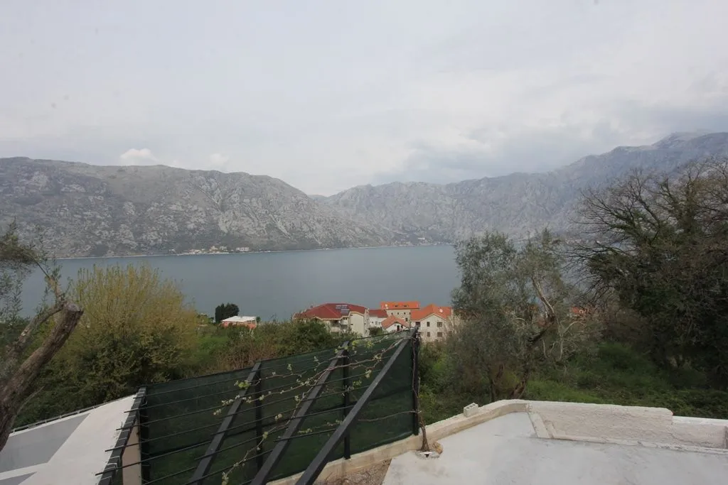 Sale, house, 175m², Prčanj, Kotor