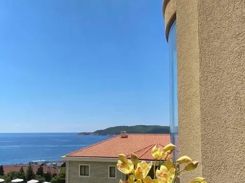 Rent, one bedroom apartment, 70m², Bečići, Budva - image 7